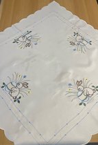 Tafelkleed - Pasen - Paashaas met ei - Vierkant 85 cm