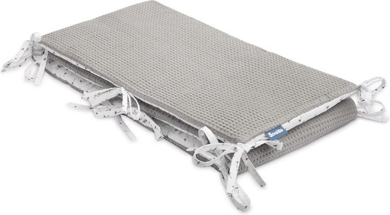 Sensillo Baby Bedbumper - Bedomrander - Anti stootrand Ledikant - Bed Zijbeschermers - 180x30cm - Wafel Grijs Paardenbloemen