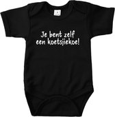 Go Mama® - Babyrompertjes met tekst - Je bent zelf een koetsjiekoe - Romper korte mouw - Zwart - Maat 50/56