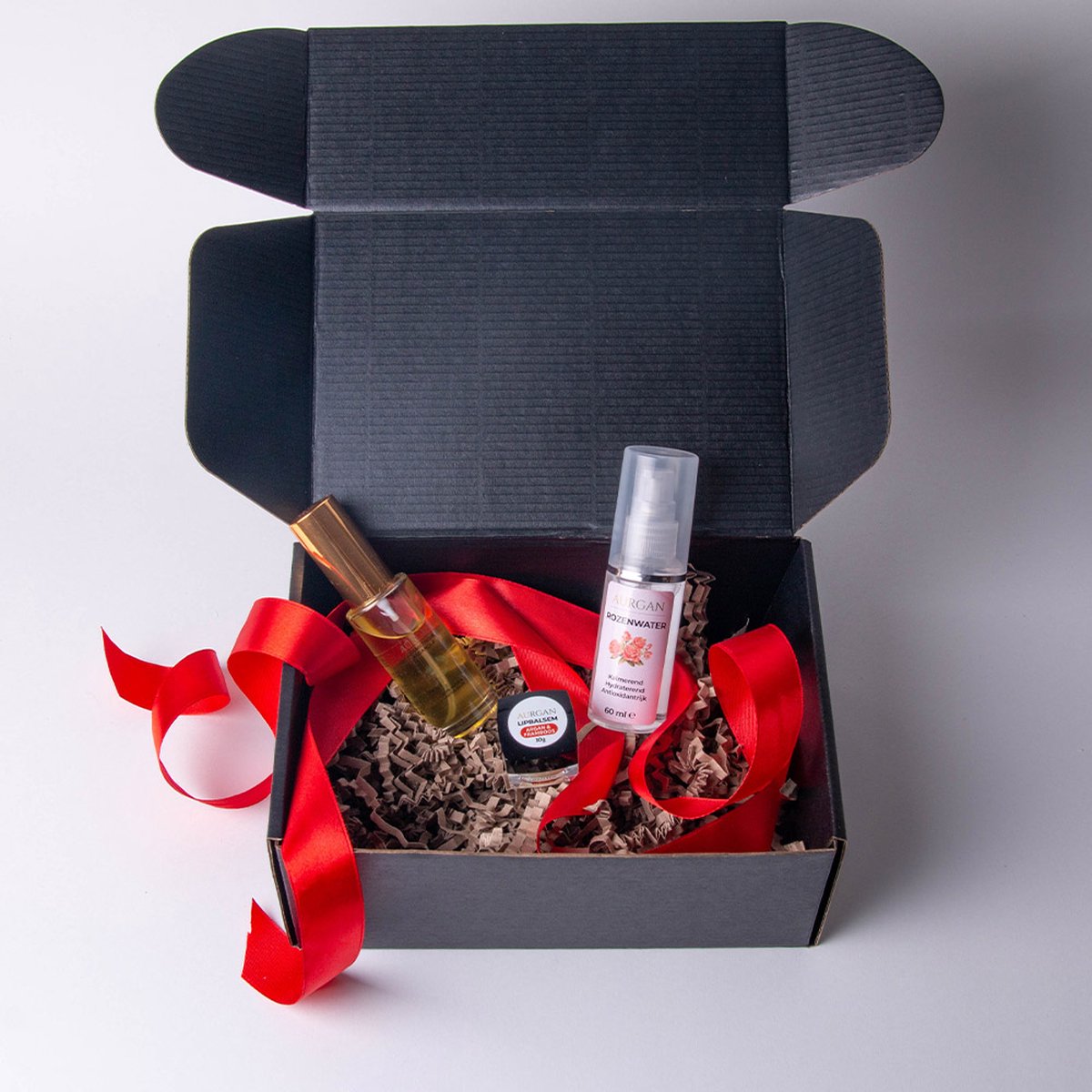Quick Care Box – Natuurlijke giftbox met dagelijkse verzorging – Arganolie 30ml – lippenbalsem 10g – Rozenwater 60ml – Verjaardag – Cadeau tip – Vrouw – Moederdag pakket