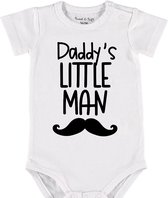 Baby Rompertje met tekst 'Daddy's little man' | Korte mouw l | wit zwart | maat 62/68 | cadeau | Kraamcadeau | Kraamkado