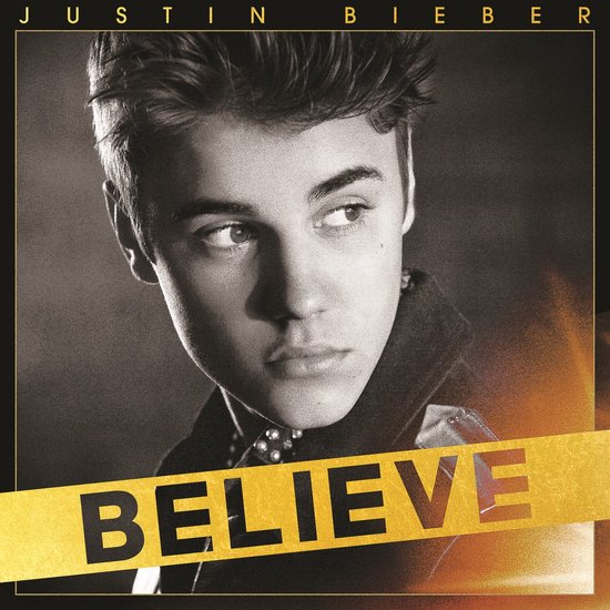 Justin Bieber "Believe" albumhoes met Justin Bieber op de voorkant.