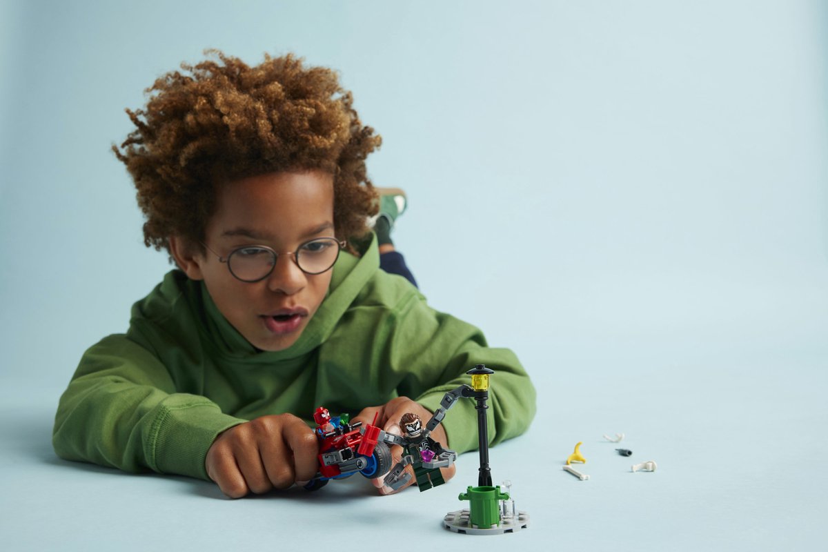 LEGO Marvel Motorachtervolging: Spider-Man vs. Doc Ock - 76275 — afbeelding 10