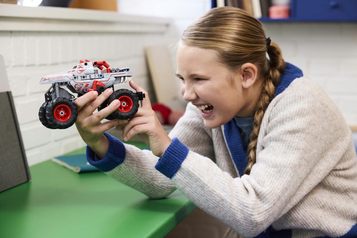 LEGO Technic Monster Jam™ ThunderROARus™ pull-back truck - 42200 — afbeelding 8