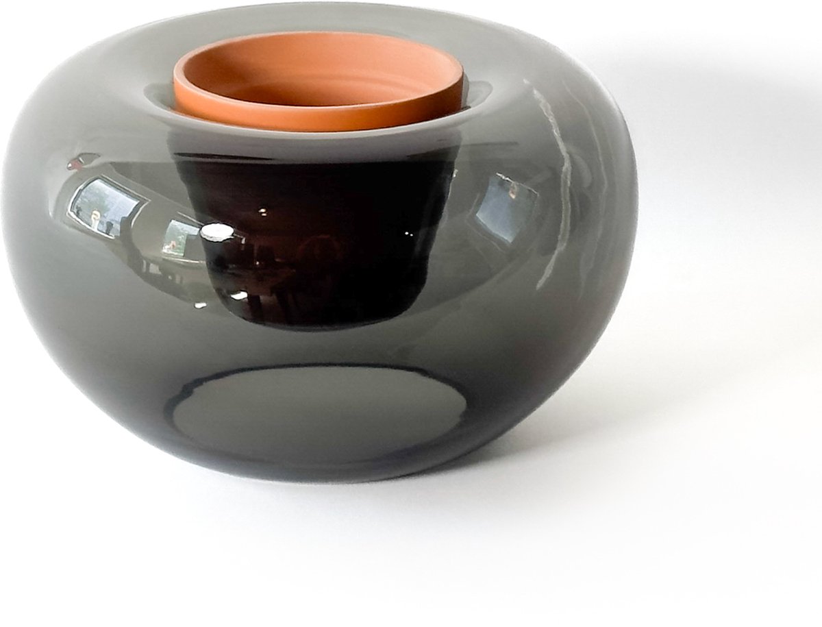 Potvaas Zwart / Potvase Smoke - Dutch Design vaas bloempot - Klaas Kuiken - Werkwaardig.