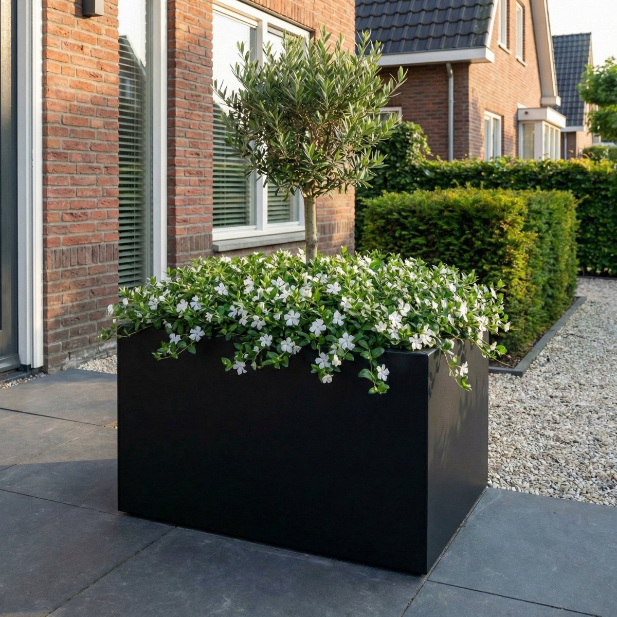 STEAEL VARNI – Stalen Plantenbak – 80 x 60 x 60 cm – Zwart