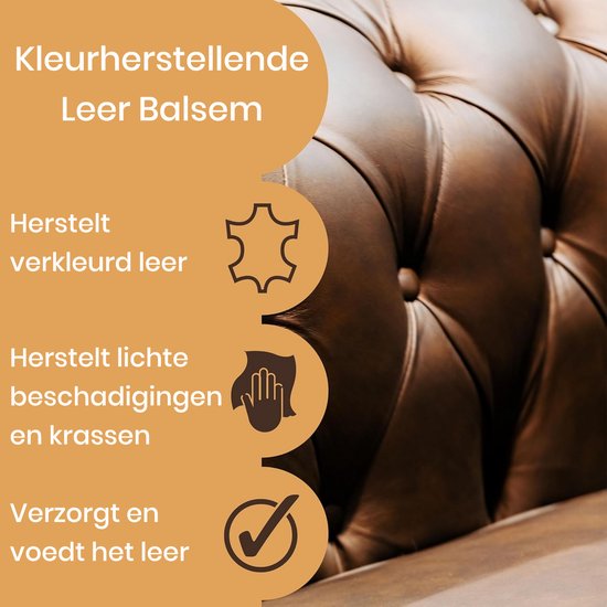 Gedetailleerde textuur van bruin, capitonné leer. Tekst: 'Kleurherstellende Leer Balsem. Herstelt verkleurd leer. Herstelt lichte beschadigingen en krassen. Verzorgt en voedt het leer.'