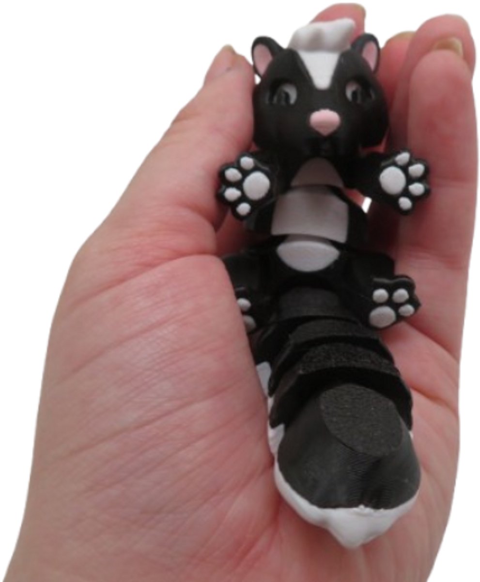 Stinkdier 3D Print Figuur - Veras Arts & Dice - Speelgoed - Verzamelobject - Zwart Grijs Wit Roze