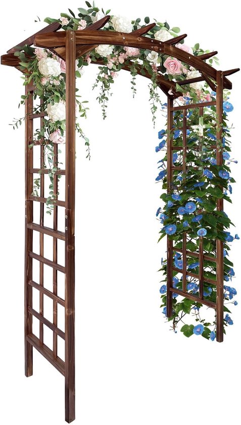 Houten boog versierd met roze en witte bloemen en groene bladeren. Blauwe bloemenranken hangen langs de rechterkant.