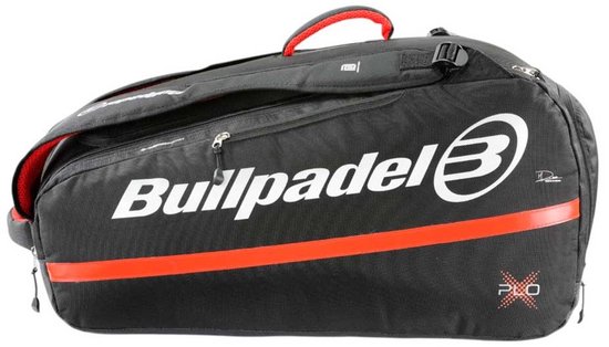 Zwarte Bullpadel sporttas met rode bies en 'Bullpadel X' logo.