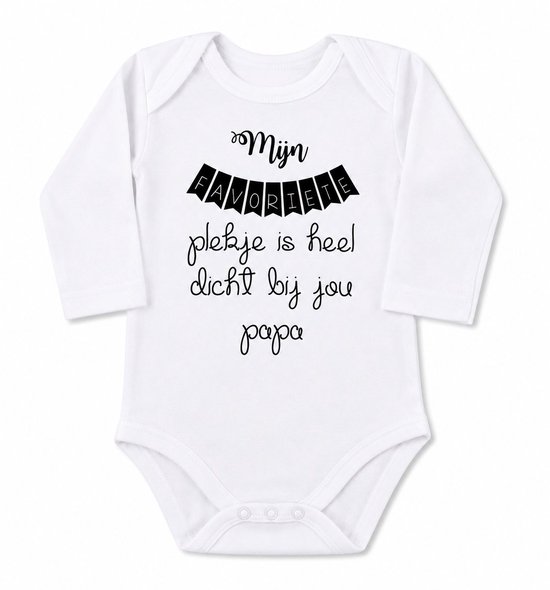 Texte de barboteuse bébé | Mon endroit préféré est très proche de ton père | Manches longues | blanc noir | taille 62/68 | cadeau j'aime premier cadeau de fête des pères annonce grossesse enceinte bébé garçon fille unisexe