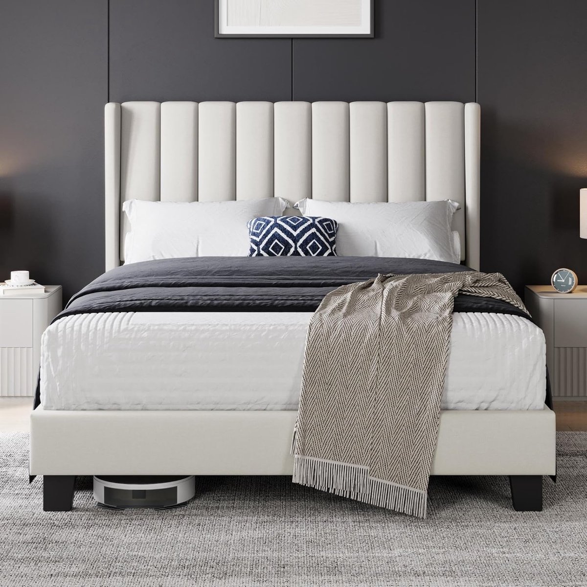 Luxe Gestoffeerd Tweepersoonsbed 140x200 cm met Hoge Vleugelvormige Hoofdbord en Opbergruimte – Modern Beige Design – Inclusief Lattenbodem – Casa Dorada