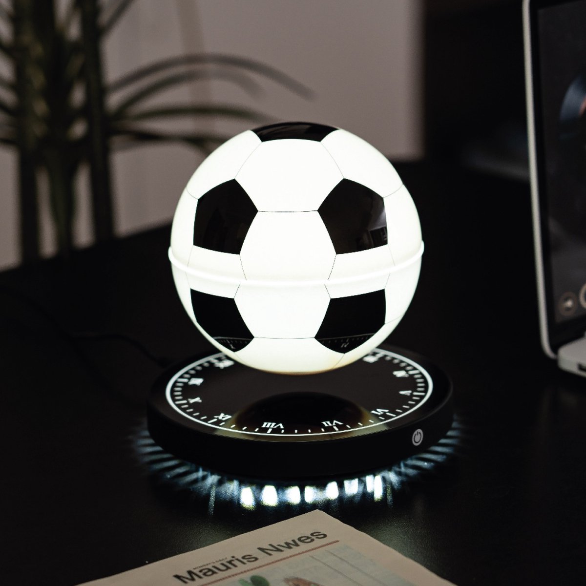 Klarigo - Zwevende Lamp - Voetbal - Levitatie - WK 2026 - Tafellamp - Uniek Cadeau