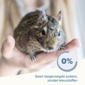 Degoe in een hand, met tekst '0% geen toegevoegde suikers, zonder kleurstoffen'.