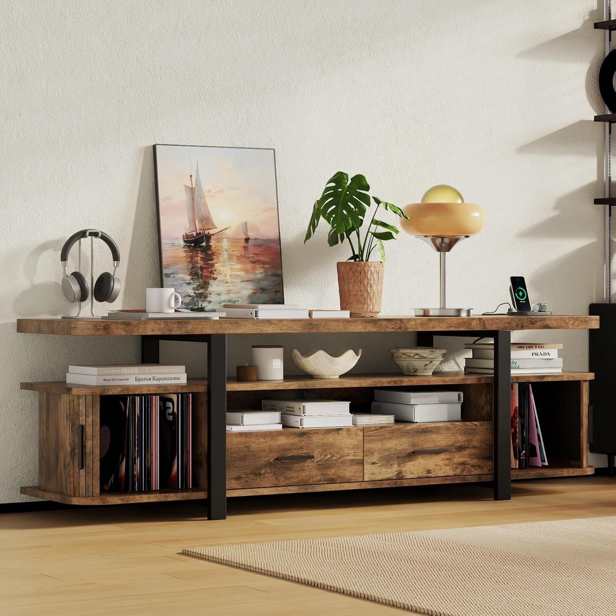 TV meubel 166x40x50 cm – Lowboard met 2 schuifdeuren, 2 laden & laadstation – TV kast voor 70 inch met kabelmanagement vintage design – Urbanhome