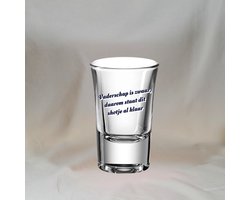 Shotglas Papa – Cadeau voor papa – “Vaderschap Is Zwaar Daarom Staat Dit Shotje Al Klaar” – Vaderdag Cadeau – 50ml