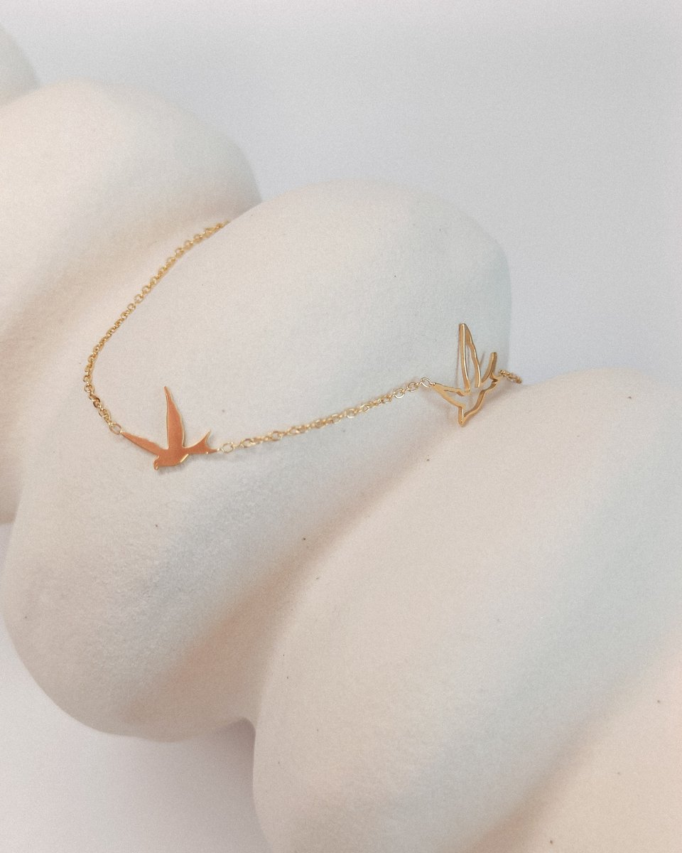 Ava & Imber Ava Vogel Ketting Stainless Steel Goud (RVS) | Damesketting Stainless Steel Goud | Subtiele Ketting | Klassieke Ketting