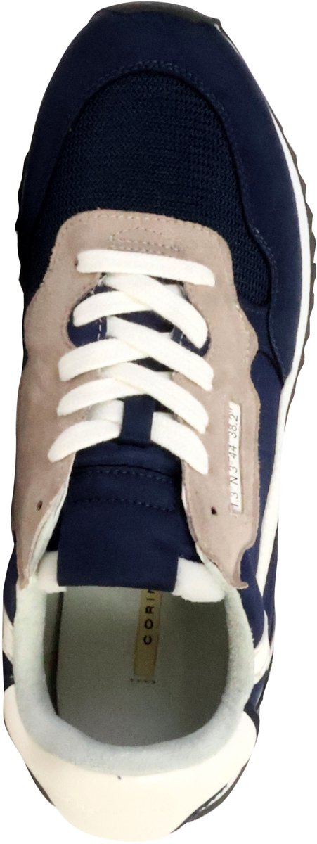 Sneakers met veters