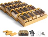 George Napoli Kruidenrek Lade met 24 Kruidenpotjes - Uitschuifbaar Kruidenrek Lade Organizer - Glas - Bamboe Deksels & Bamboe Plateaus - Incl. 240 Stickers