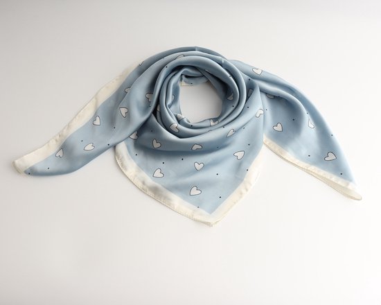Nicole Bandana Dames – Accessories Junkie Amsterdam – 70x70 cm – Hartjes – Blauw / wit – Imitatie Satijn