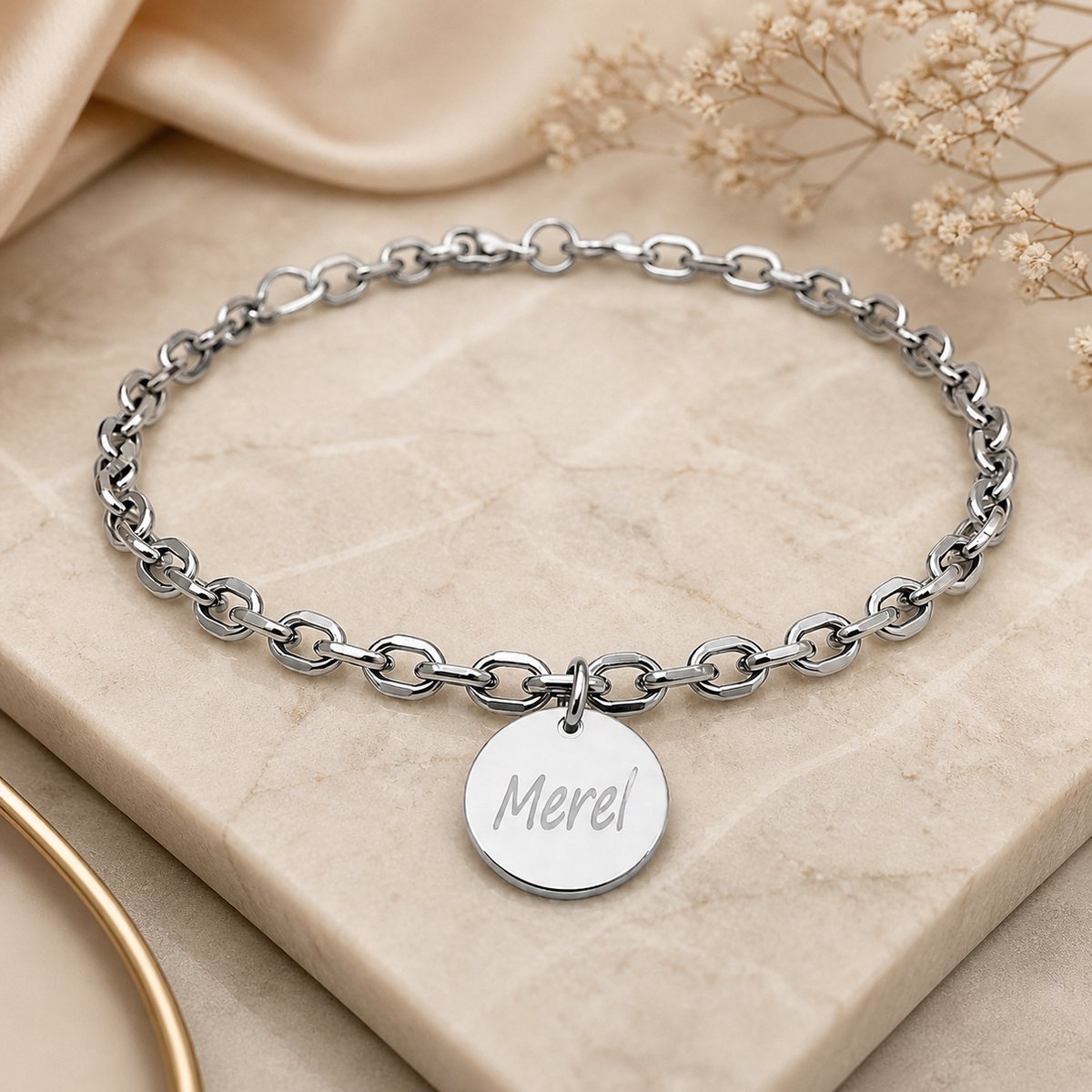 Armband Amber Zilver 20 cm gepersonaliseerd sieraad met naam gegraveerd, leuk persoonlijk cadeau voor moeder, vrouw of vriendin.