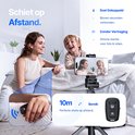 Vrouw en jongen lachen, terwijl de telefoon op het statief foto's maakt, met 10m bereik Bluetooth afstandsbediening.