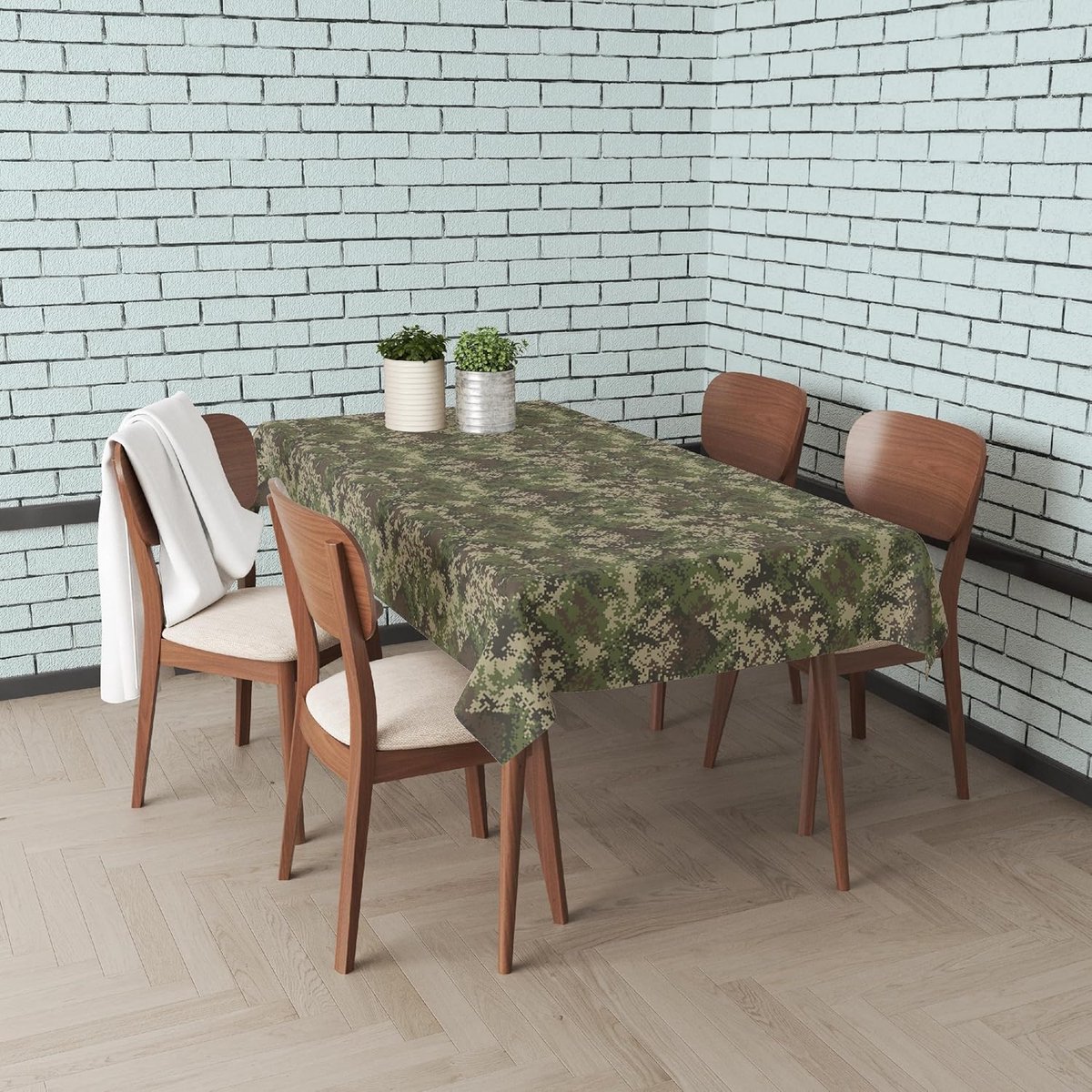 Tafelkleed - Afwasbaar kleed - Tafel beschermen - Waterafstotend - 140 x 110 cm - Camouflage