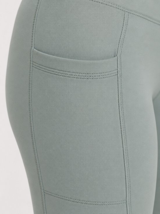 SparkNine Softflow korte sportbroek - dames short - met zakken - XS - lichtgrijs - half lang - super zacht materiaal — afbeelding 3