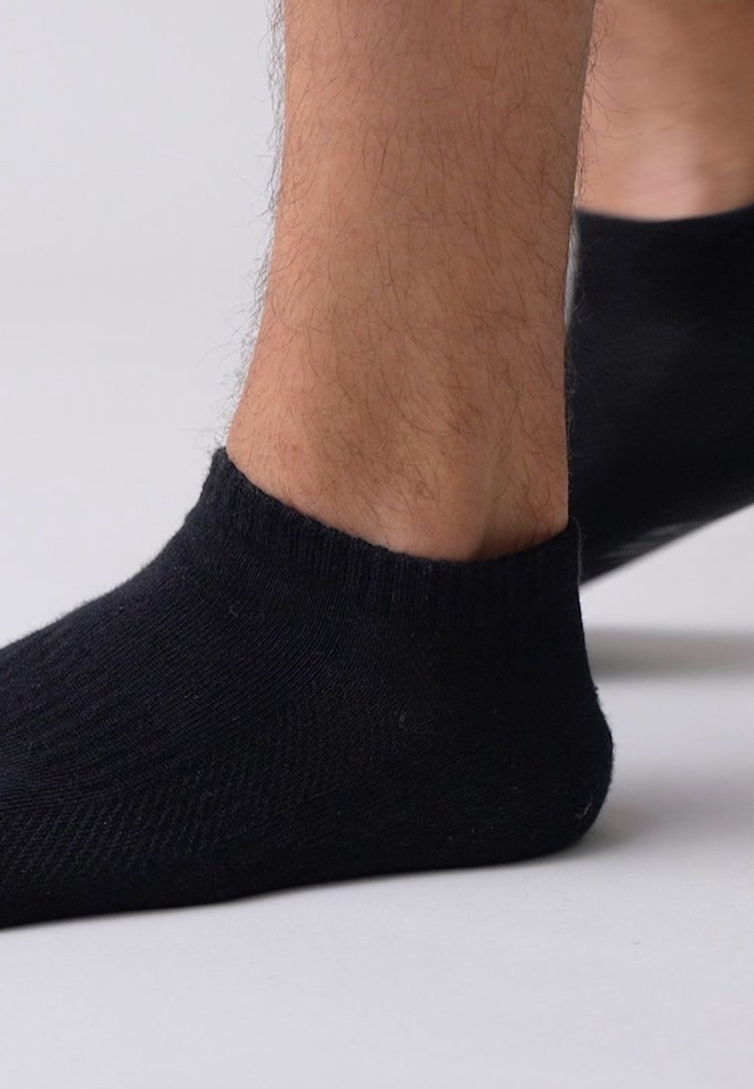 SNOCKS Enkelsokken Wit - Sneakersokken Dames - Sneakersokken Heren - Footies Dames - Biologisch Katoen - Duurzaam Cadeau - 6 Stuks