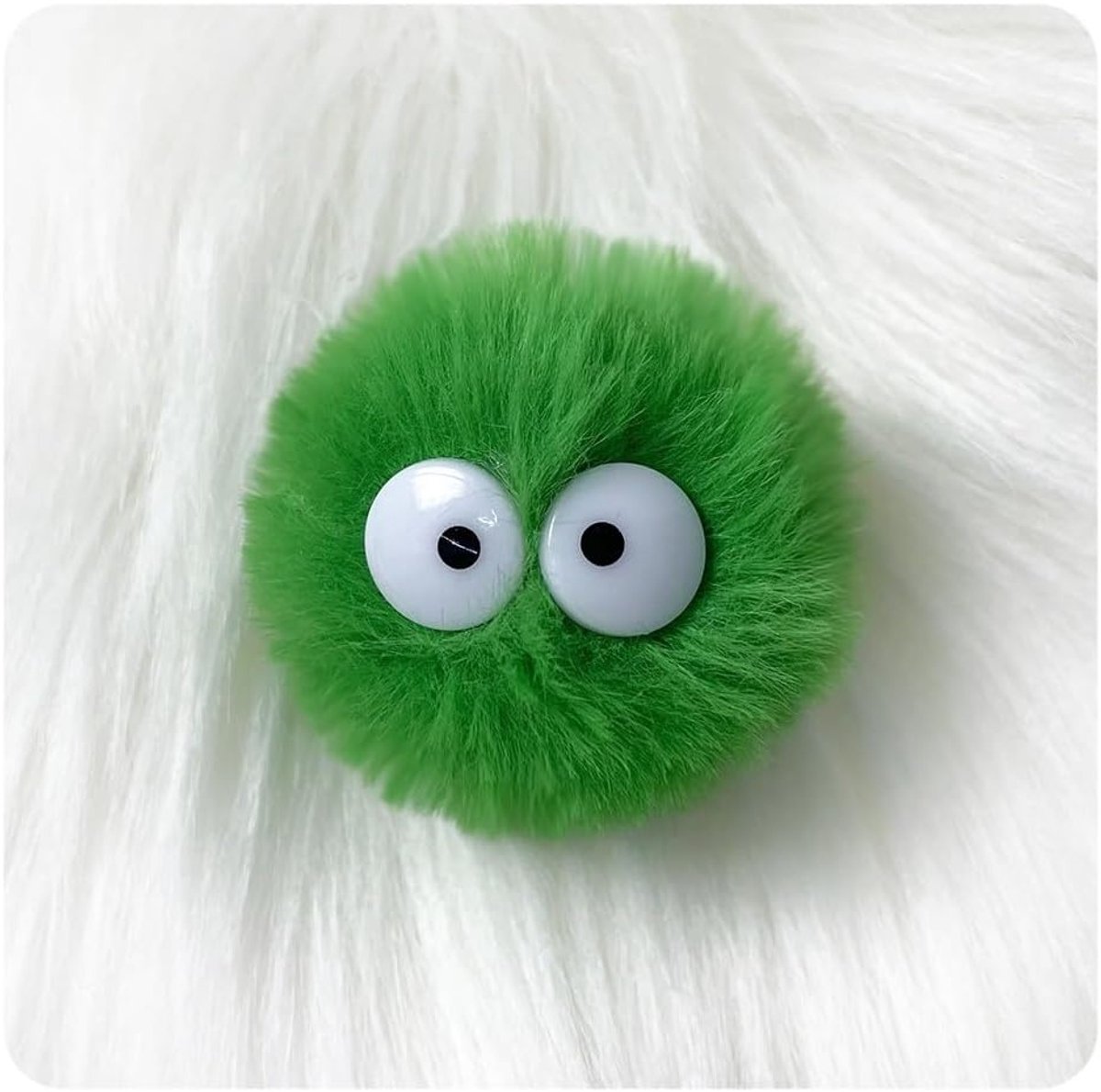 Faux Fur Pompoms met Cartoon Ogen voor DIY Projecten - 5cm Verwijderbare Pompoms voor Tassen en Sleutelhangers in Grasgroen