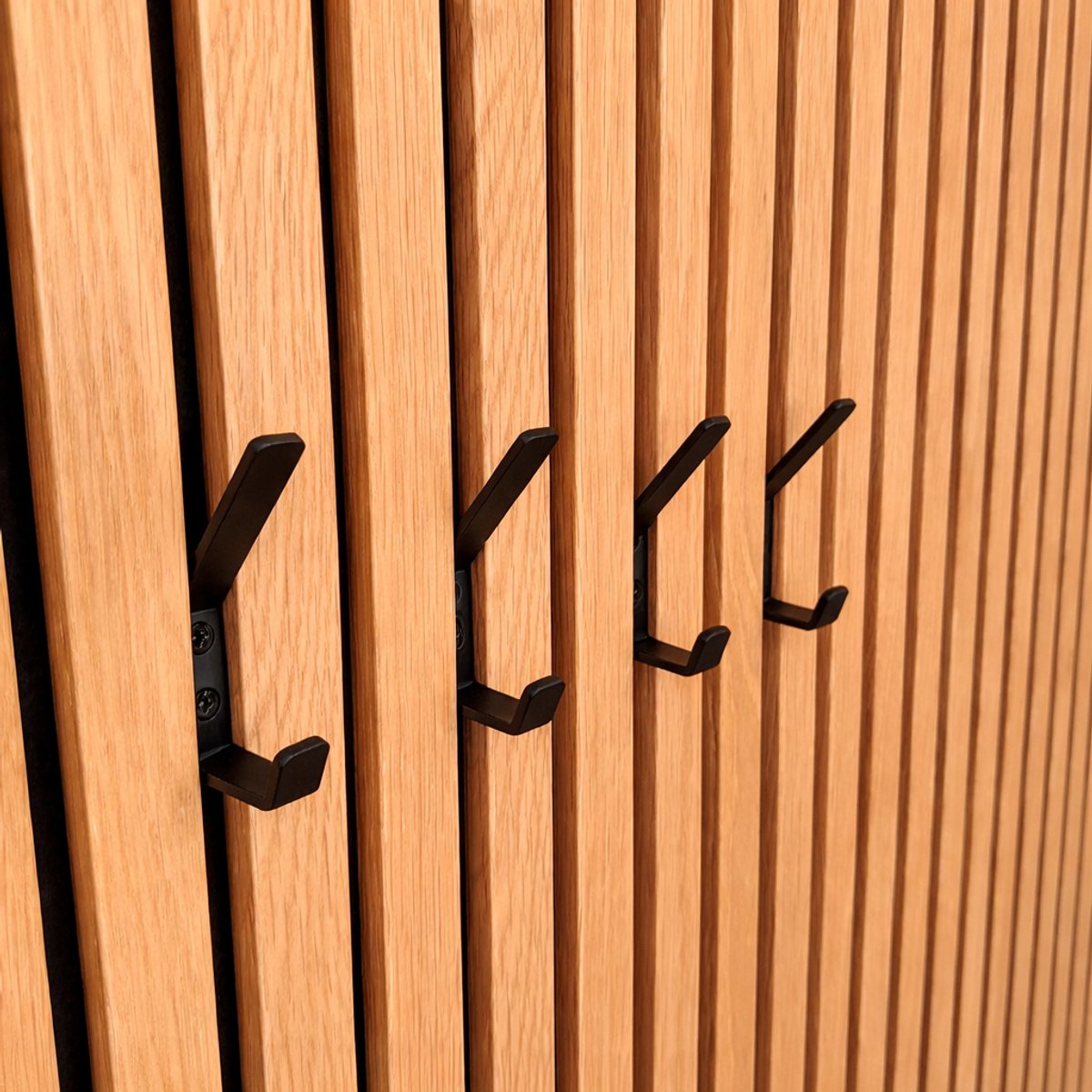 Dubbele kapstokhaak voor akoestisch wandpaneel - 15mm -Akupanel - akoestische panelen - Akoestisch paneel- Akoestische wand - kapstok - Schroefmontage - 1 stuk - Metaal