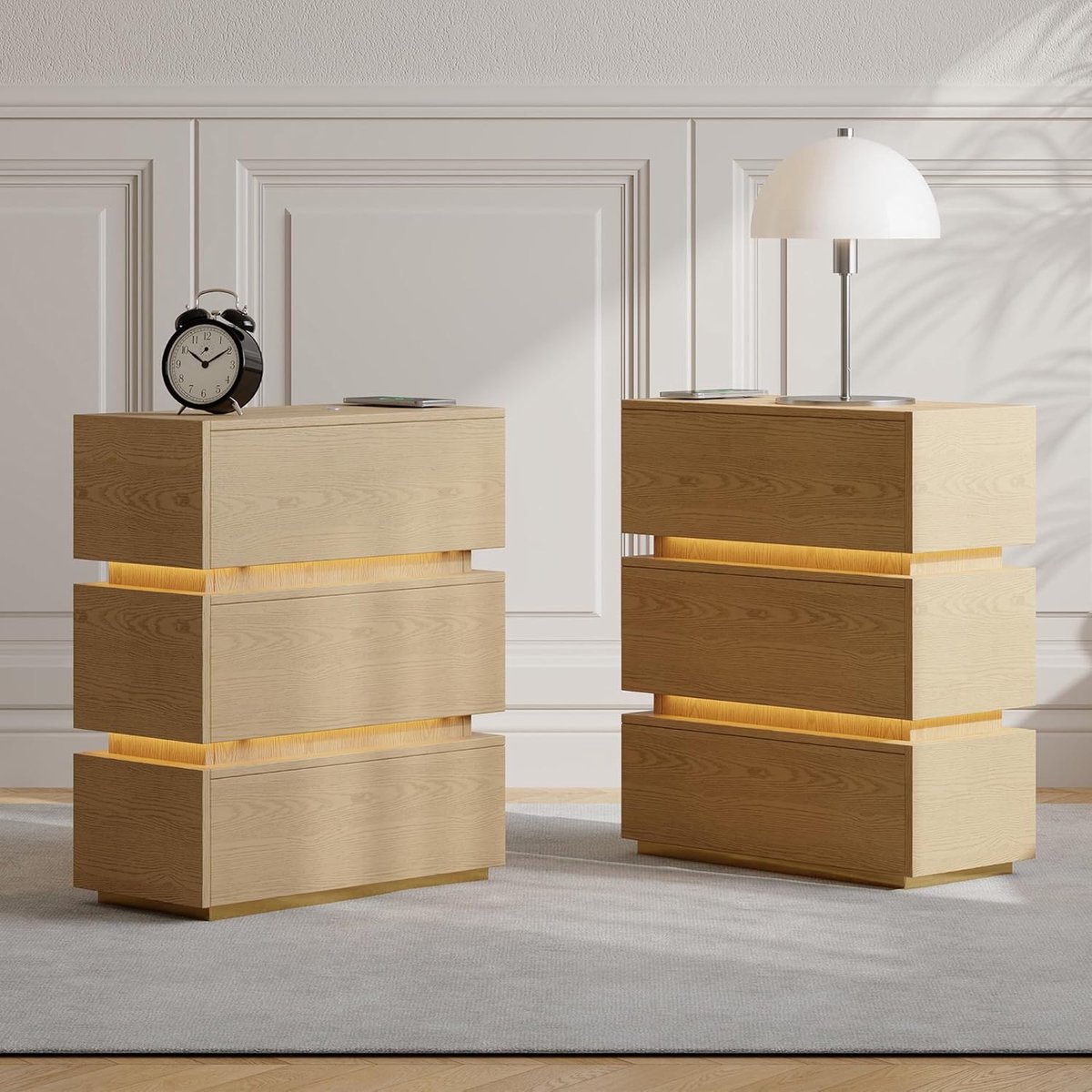 Nachtkastje met Draadloos Opladen 60 x 24 x 50 cm – Set van 2 Smart LED Nachtkastjes met 3 Laden, USB & USB-C Poorten, Smal Modern Bijzettafeltje voor Slaapkamer, Natuurlijk Hout – Mobili Bella