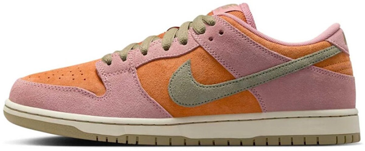 Nike SB Dunk Low Stardust Oranje