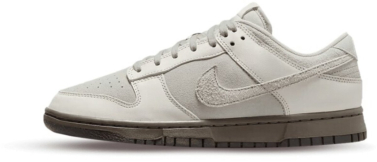 Nike Dunk Low Ironstone . Wit