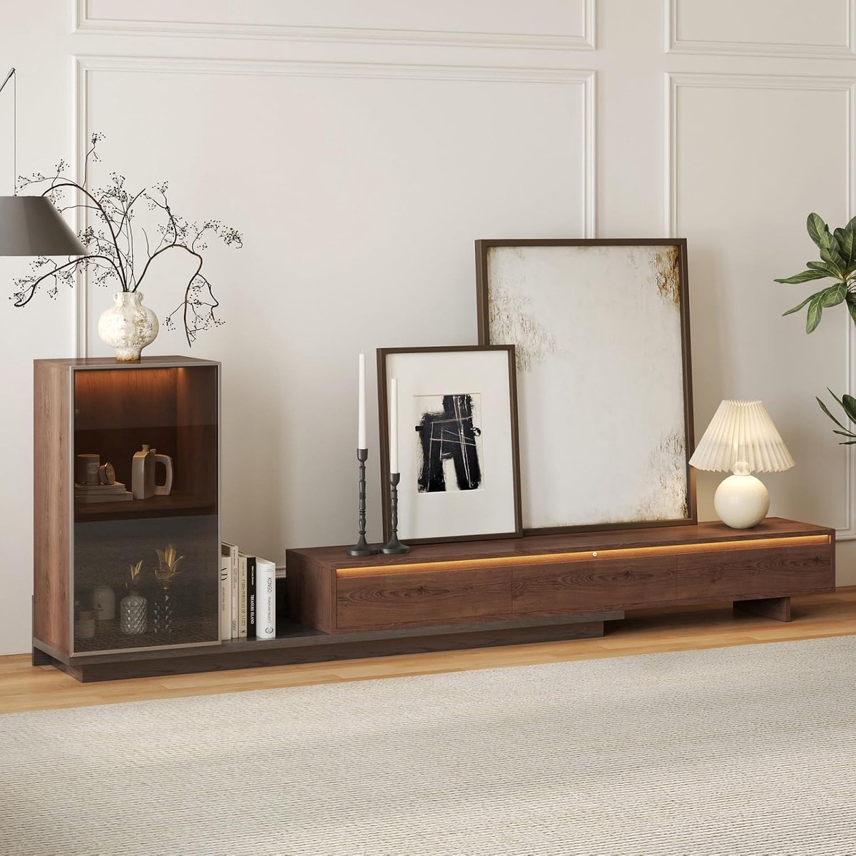Uitbreidbaar TV meubel 250–393 cm – luxe walnoot tv kast met 3 lades, glazen vitrinekast & LED verlichting – modern design voor woonkamer tot 120 inch – Dader