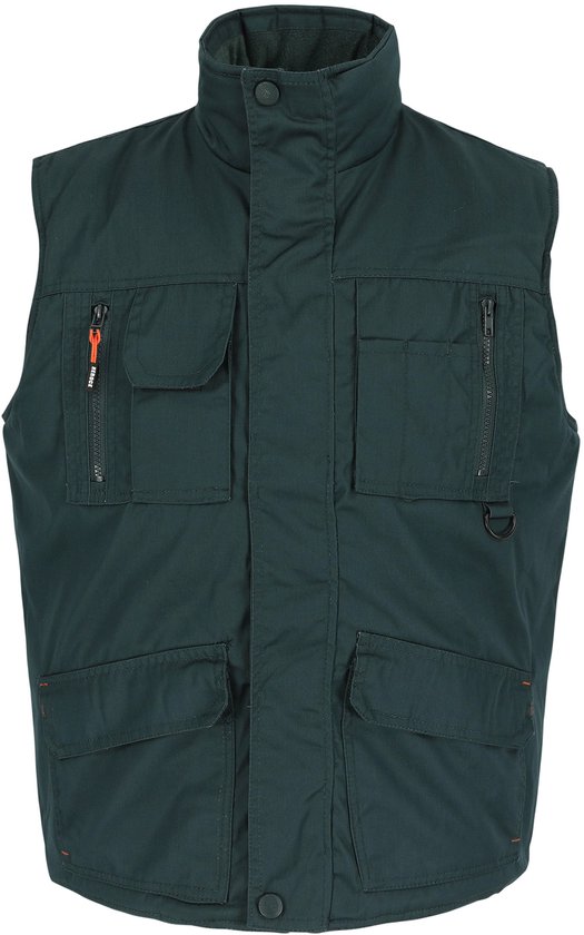 Donkergroene bodywarmer met hoge kraag, vier zakken en ritsen.