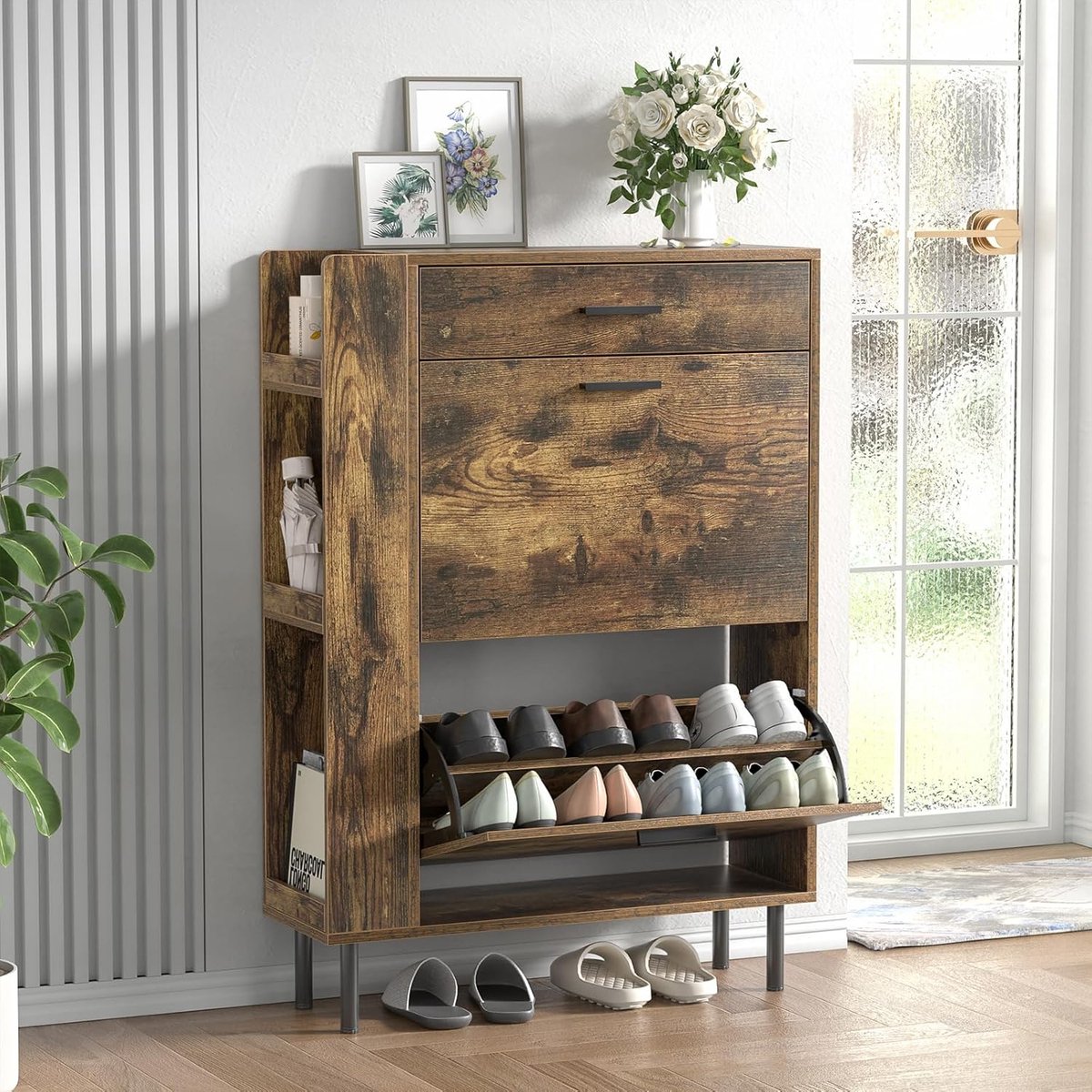 Schoenenkast met kleppen en lade – House&Garden Vintage Schoenenkast 75x24x105 cm – hout met metaal bruin – 12-16 paar schoenen – hal kast met open vak & opbergruimte – smalle entree schoenenrek