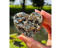 ThaleiaDesign - Pyriet hart - Edelstenen en Mineralen - Kristallen - Spiritualiteit - Woondecoratie - interieur - cadeau - foolsgold - crystals - gemstones - interieur - cadeau vrouw - liefde - hart - chakra - spiritueel - yoga - meditatie