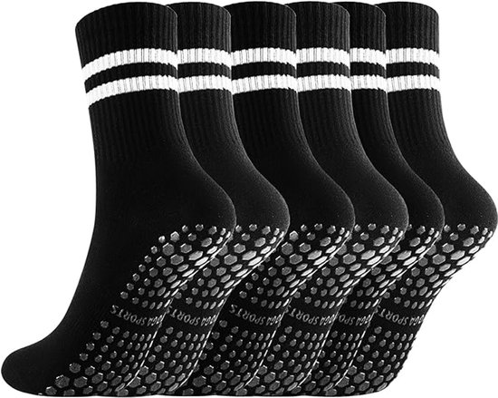 Cinq chaussettes de sport noires à rayures blanches et picots hexagonaux sur les semelles.