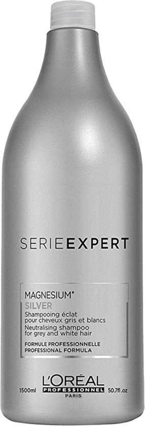 Zilverkleurige L'Oréal Serie Expert fles van 1500ml met de tekst 'MAGNESIUM' en 'PROFESSIONAL SHAMPOO' voor grijs en wit haar.