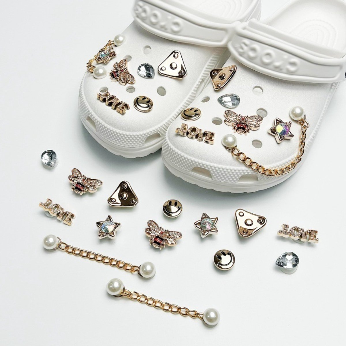 Schoenaccessoires-geschikt voor crocs charms- geschikt voor crocs pins- geschikt voor crocs Accessoires- geschikt voor Crocs Jibbitz-CJ-194 ketting glimlachend gezicht bijen set