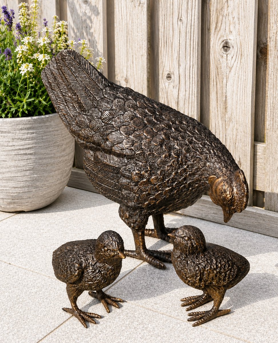 KIP MET KUIKENS / KIPPEN / HEN / BRONZEN TUINBEELD