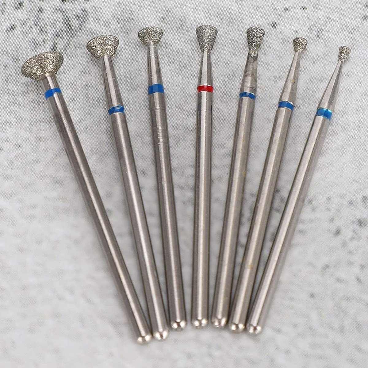 Dailygoods - 7 stks Carbide Nagelvijl Boor - Multifunctionele Polijsten Bits - Elektrische Manicure Slijpkop Tool - Geschikt voor Nagelkunst - Perfect...
