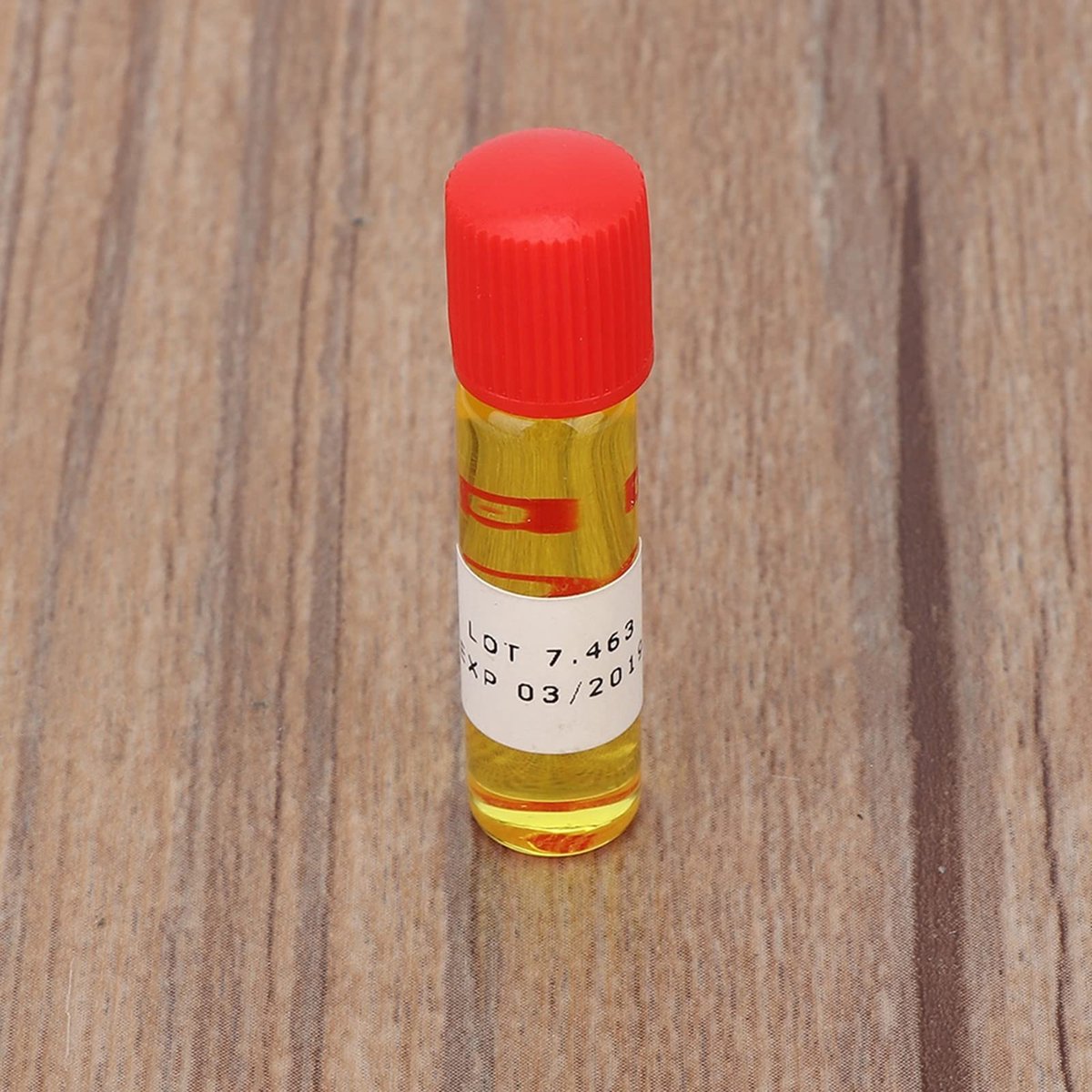 Dailygoods- Horlogereparatieolie 2 ml - Synthetische Olie - Oliesmeermiddel - Lichtgewicht - Draagbaar - Hoge wrijvingsreductie - Uurwerkolie