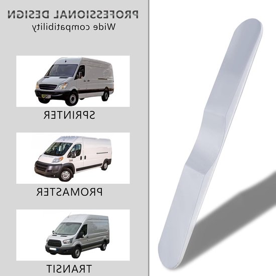 Witte Sprinter, witte Ducato en witte Ford Transit busjes.