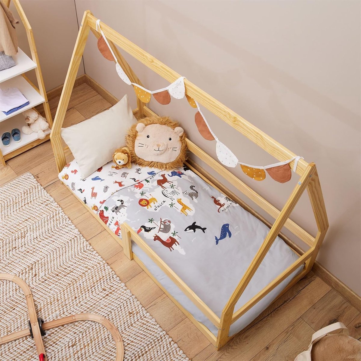 Kinderbed Huisbed 70x140 cm Montessori Laag Bed met Valbeveiliging – Grenenhout Naturel Cottage Design – Peuterbed voor Jongens & Meisjes – Laura