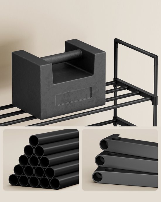 Zwart metalen schoenenrek met gewichten, buizen en koppelstukken die de constructie demonstreren.