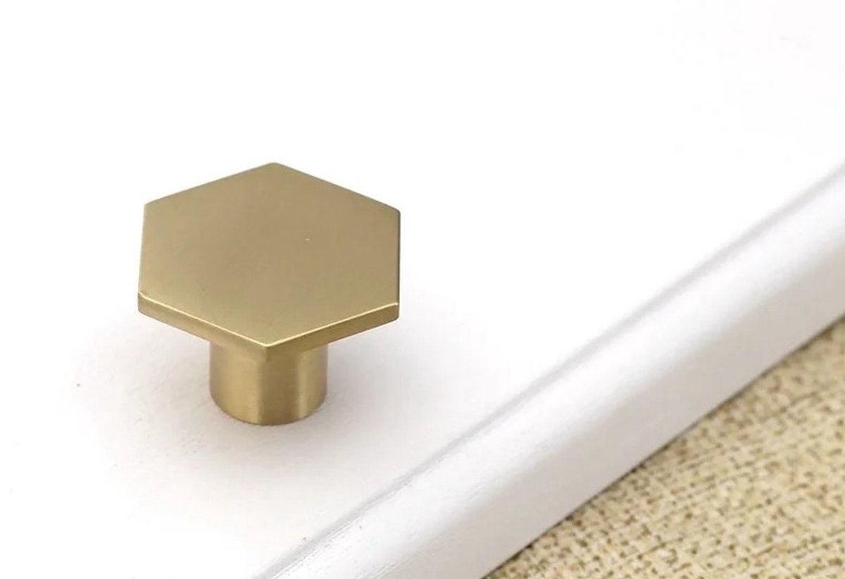 WiseGoods Premium Meubelknoppen Set Van 4 - Geborsteld Messing - Meubelknop Goud - Kast / Lade / Keuken & Badkamer - 21x34mm