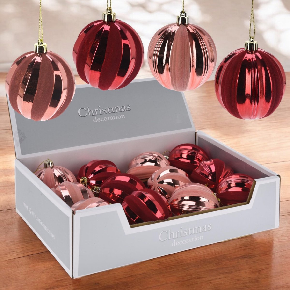 Dailygoods- Kerstballen Set van 12 - Onbreekbaar - Vintage Charme - Ø8cm - Kerstboomversiering - Glinsterende Kleuren - Kerstversiering