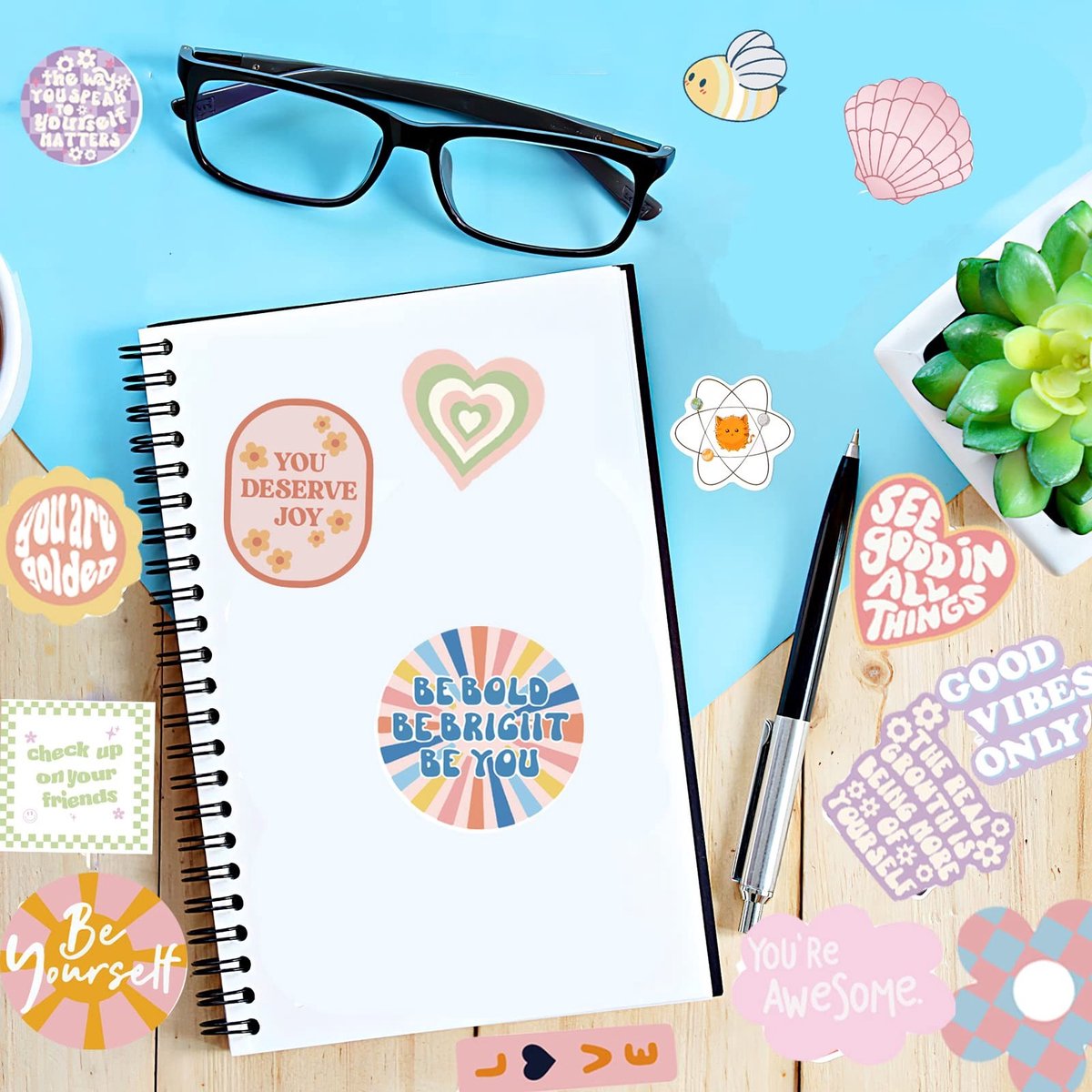 Dailygoods- Pakketstickers 100 stuks - Deense Pastelstickers - Kleurrijk - Schattige Uiterstraling - Voor Tieners - Inspirerend Ontwerp - Stickers
